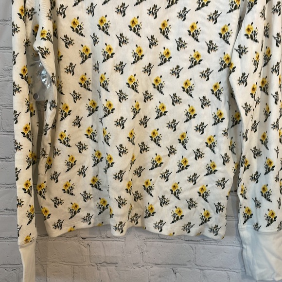 NWT Victorias Secret floral Henley and short set - Picture 6 of 8